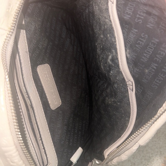 Steve Madden mini book bag - Picture 4 of 4
